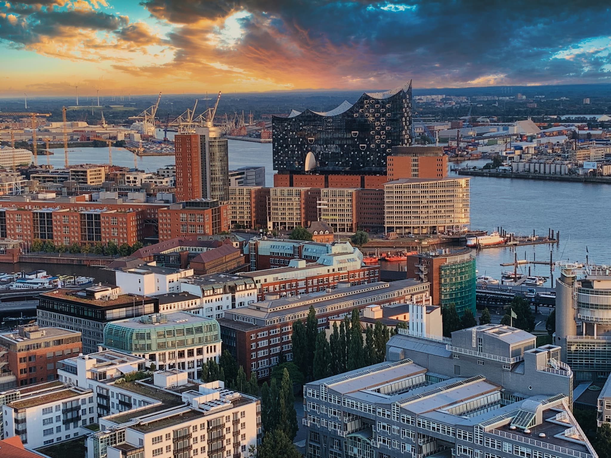 Renting an office in Hamburg 2025: rents, best locations and tips