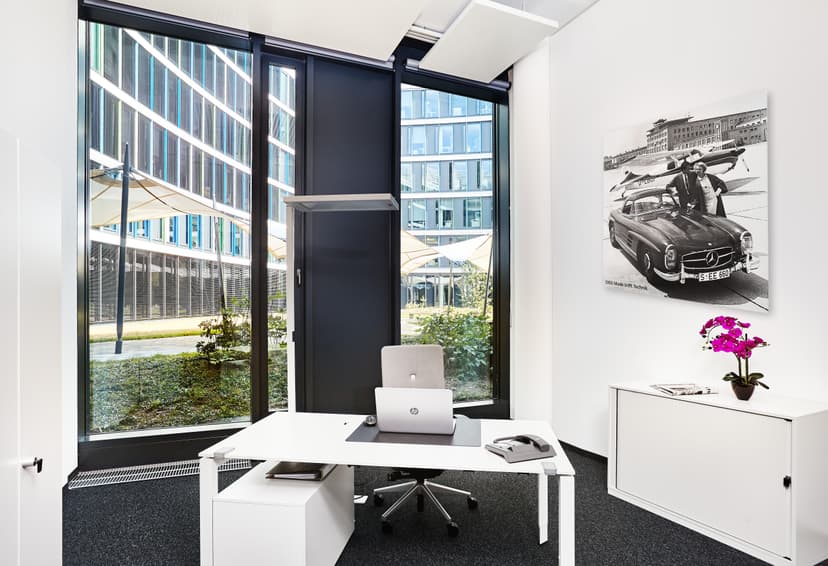 Office at Flughafenstraße 59