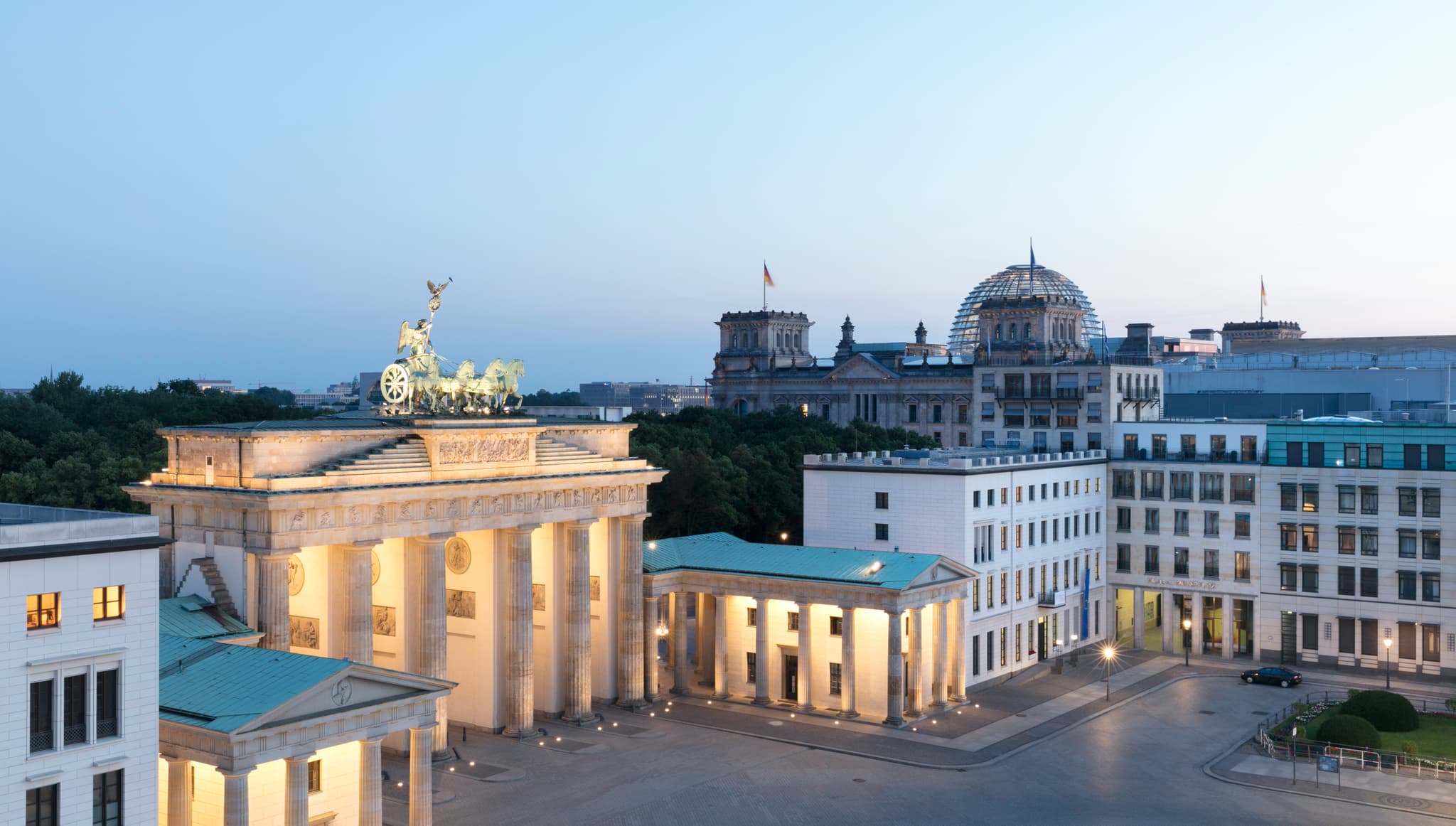 office at Brandenburger Tor