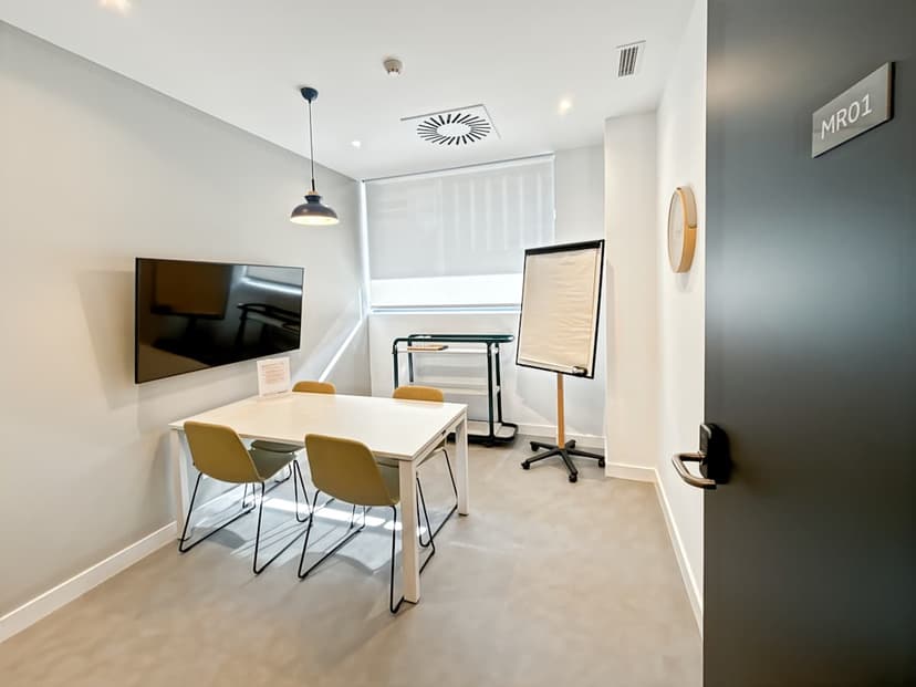 Office at Calle Almutamid 103