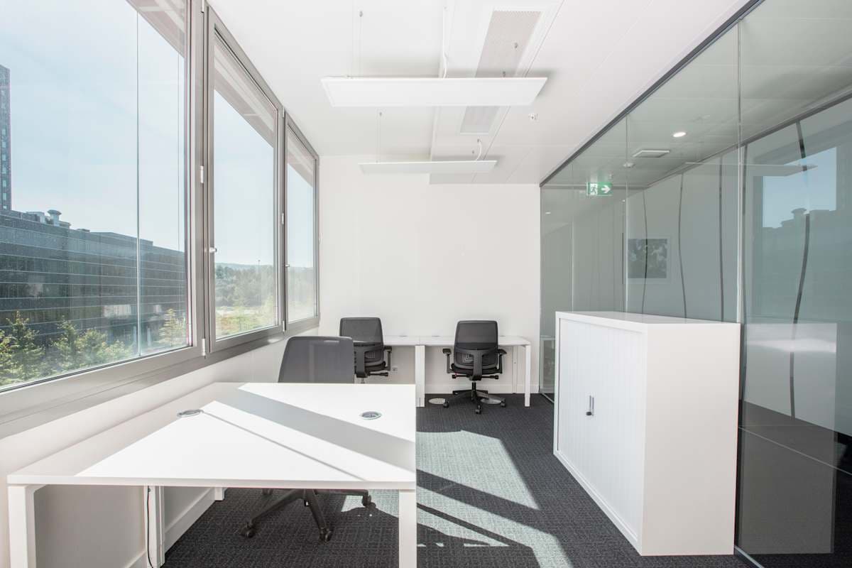 office at Theo 105 Coworking